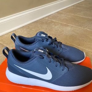Brand new women’s Nike GOLF shoes
